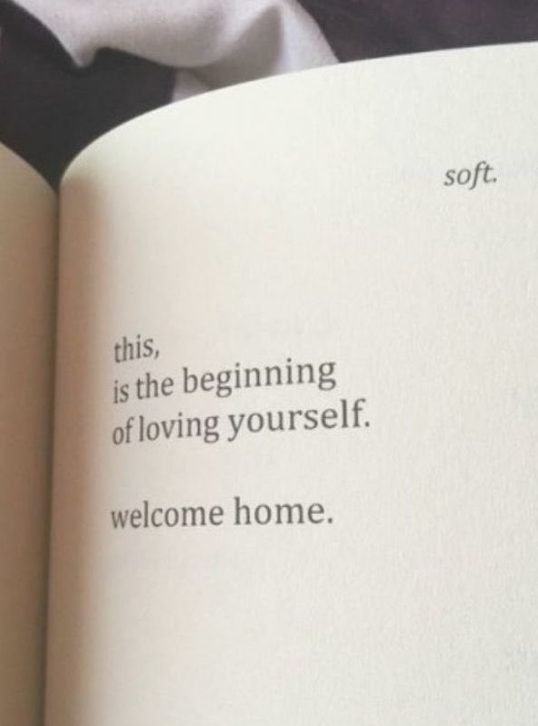abundantbay's tweet photo. 2024 is the year of FUN! I’m living my best life and being my best self. Transmuting negative energy into all my creative pursuits! I am going to be going out and doing things that fulfill me and my dreams &amp; purposes. I’m going on solo dates, meeting new people and friends. https://t.co/1iFe6uU4xL