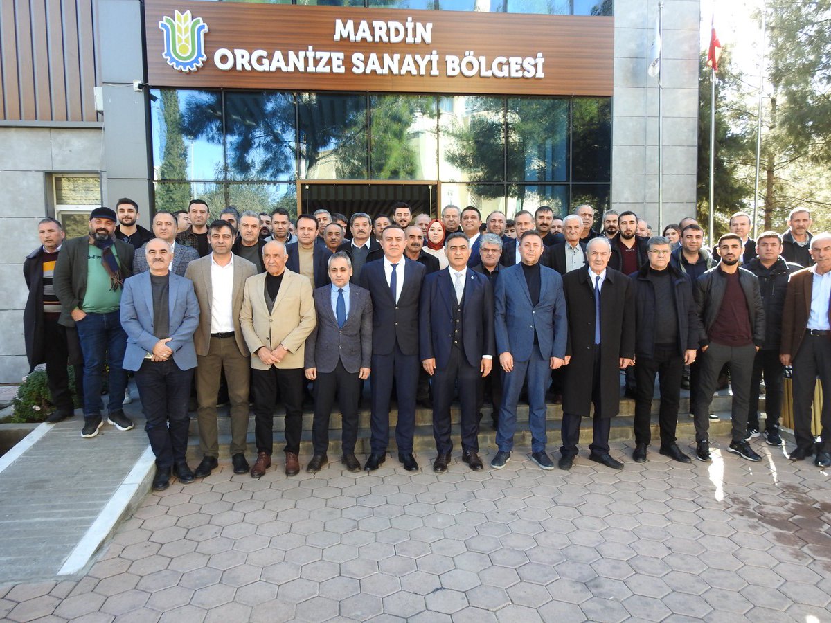 MTSDMTSDMTSD's tweet photo. Mardin Tekstil Sanayicileri Derneği(Mtsd) olarak,2. Olağan Genel Kurul Toplantısı gerçekleştirildi. Genel kurul oylama sonucu yeni dönem YK Başkanı tekrardan Sn. Ahmet AZUN seçildi. Ahmet AZUN’a ve yeni yönetim kurulu üyelerine hayırlı uğurlu olsun. @MTSDMTSDMTSD https://t.co/wWyy1QCK6i