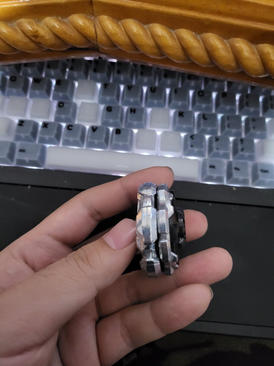 JohnNewtype tweet media