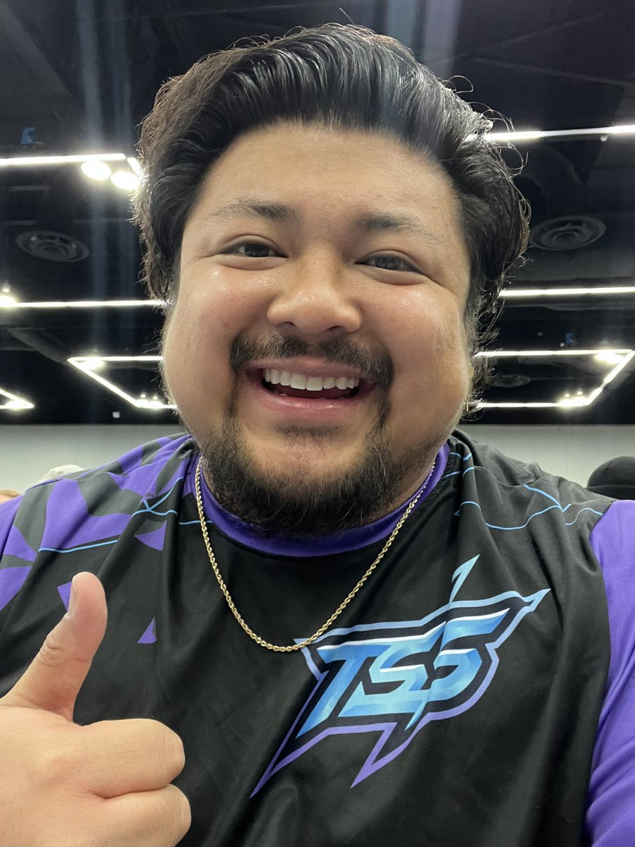 jg_panda's tweet photo. Excited to be competing in the Portland Regional Championships today! Hoping for a deeper run than last year, and I’ll keep this thread updated with my record throughout the day! #PlayPokemon #TSSWin https://t.co/NsfX5dtvdx