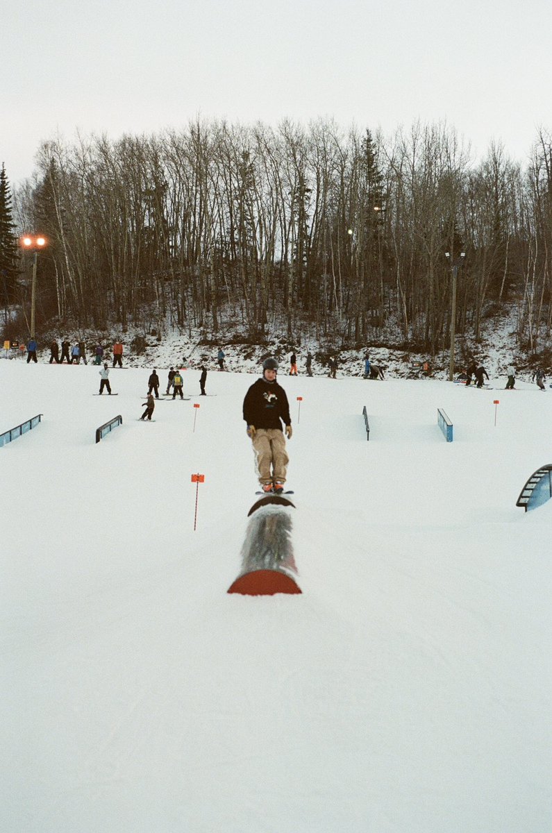 seanskishay's tweet photo. The worst conditions and the best season to be hurt https://t.co/31nuw3WzYZ