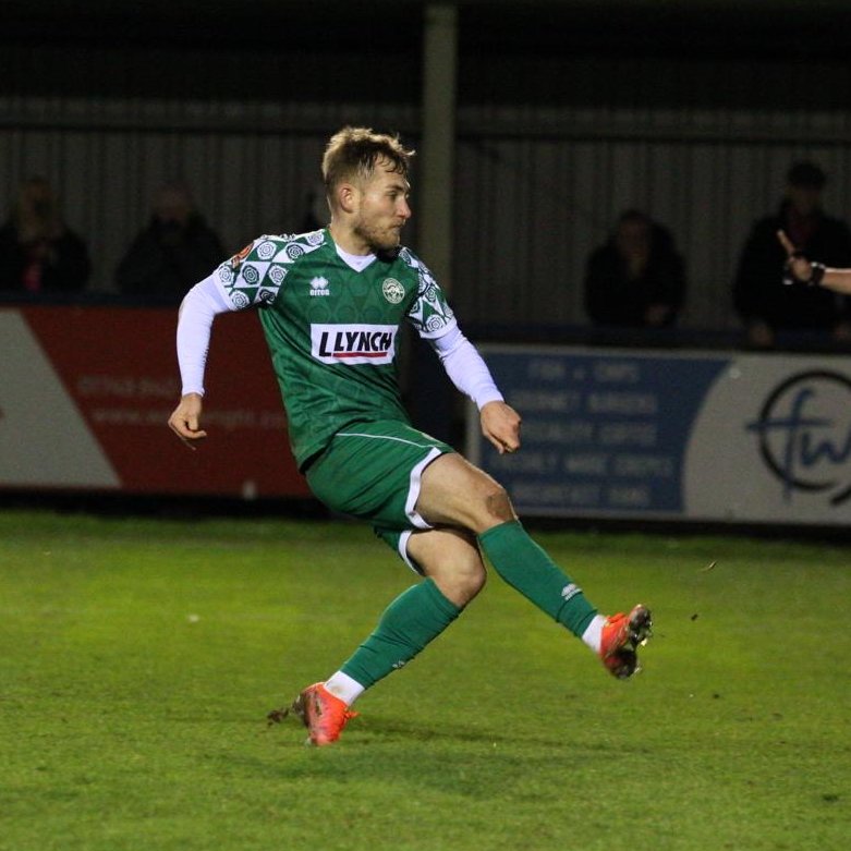 2' ⚽️ Chippenham 0-1 𝗛𝗲𝗺𝗲𝗹 38' ⚽️ Chippenham 0-2 𝗛𝗲𝗺𝗲𝗹 45' ⚽️ 𝗖𝗵𝗶𝗽𝗽𝗲𝗻𝗵𝗮𝗺 1-2 Hemel 59' 🔴 Chippenham 1-2 𝗛𝗲𝗺𝗲𝗹 65' ⚽️ 𝗖𝗵𝗶𝗽𝗽𝗲𝗻𝗵𝗮𝗺 2-2 Hemel 90' ⚽️ Chippenham 2-3 𝗛𝗲𝗺𝗲𝗹 (pen) What. A. Game! #TheVanarama