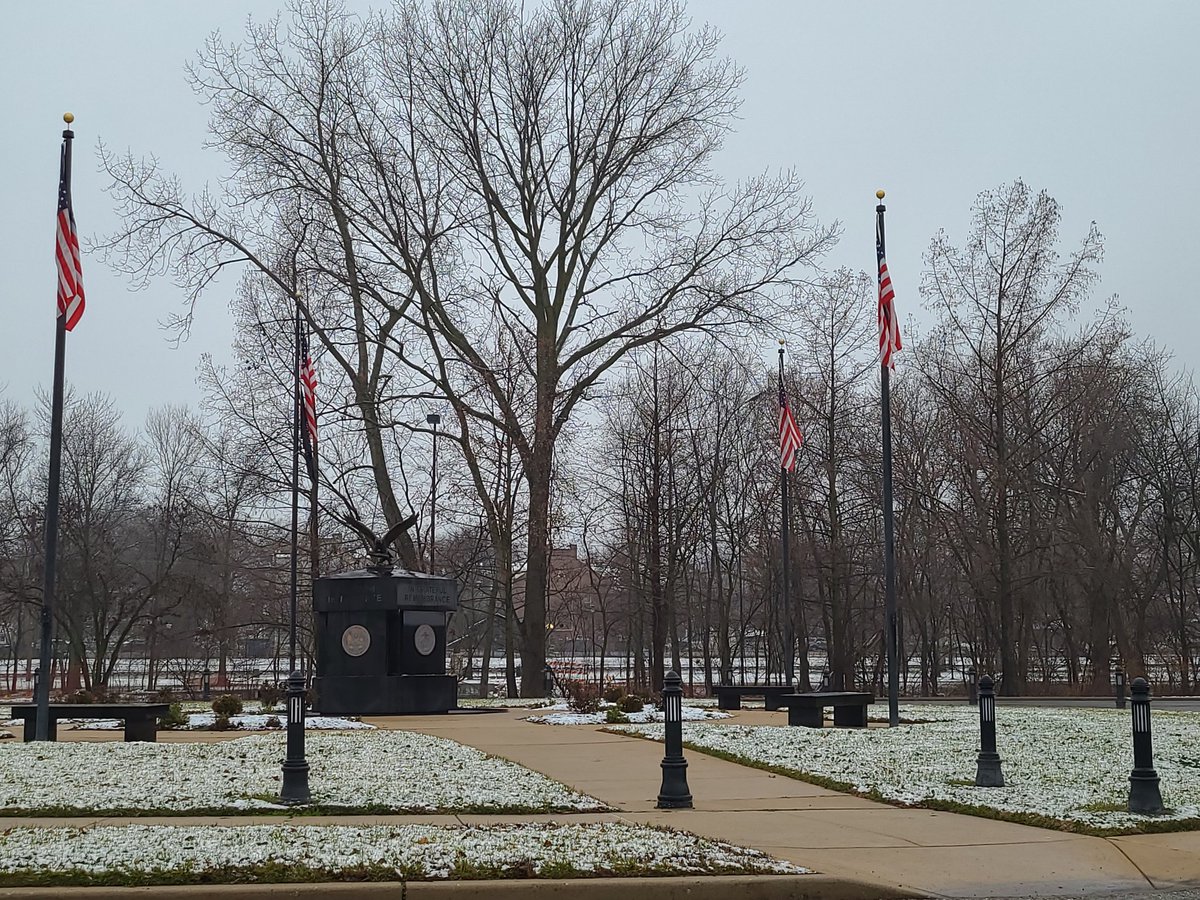 I also visited the #VeteransMemorial in #SaintCharlesMO a/k/a the #STC this morning. First snow of 2024.
#ThankYouForYourService