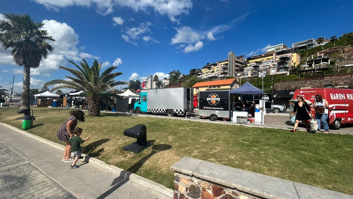 Enmarcado en las acciones de integración del puerto con la ciudad y el turismo, se está desarrollando en el Puerto de Piriápolis la "Piria Beer Fest"

Desde el 5 al 7 de enero de 10 a 1 AM con entrada libre y gratuita .

Los esperamos!