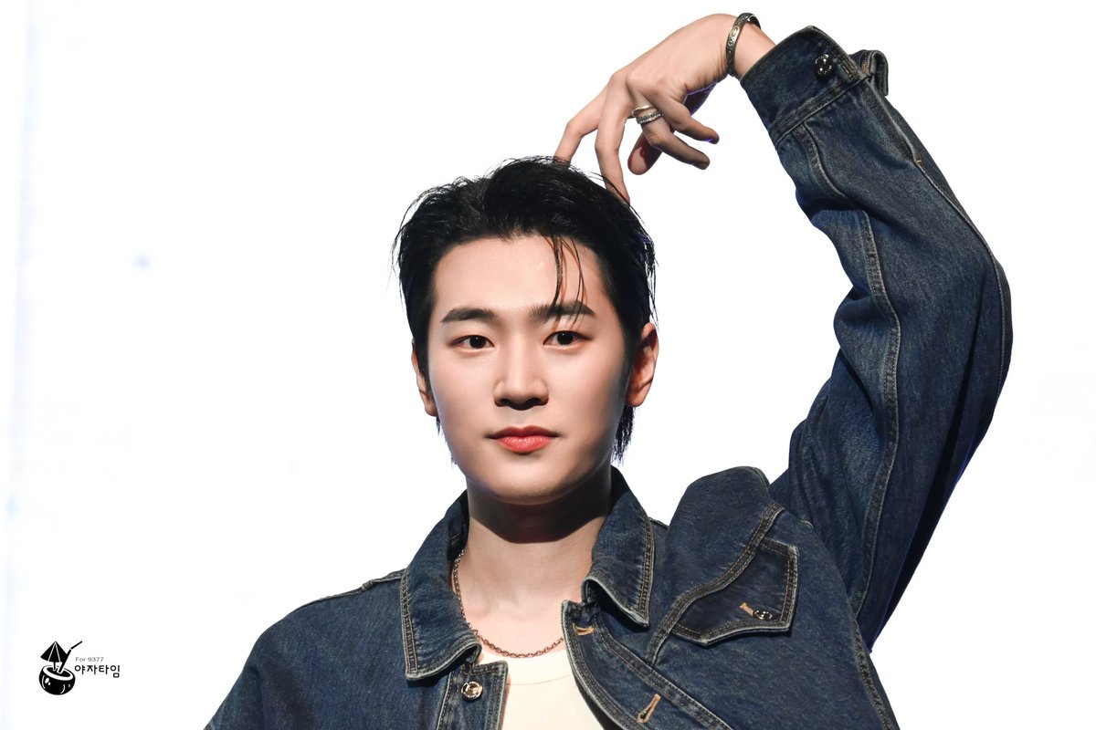 CoconutTime9377's tweet image. 240106 박서함 팬미팅

📸

#박서함 #ParkSeoHam
#2024박서함팬미팅
#PARKSEOHAM_FANMEETING