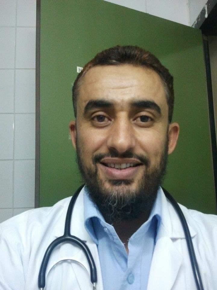 ستقام الصلاة على الدكتور جاعم محمد الشبحي وأولاده (٢ بنات ، ٢ أولاد ) غدا الأحد ٧ يناير عقب صلاة العصر في جامع الراجحي مخرج ١٥ وستتم مواراة الثرى في مقبرة النسيم.
الفقيد استشاري أورام في مدينة الملك فهد الطبية وتوفي بحادث مروري يوم أمس.
رحمهم الله تعالى وتقبلهم وأسكنهم فسيح جناته