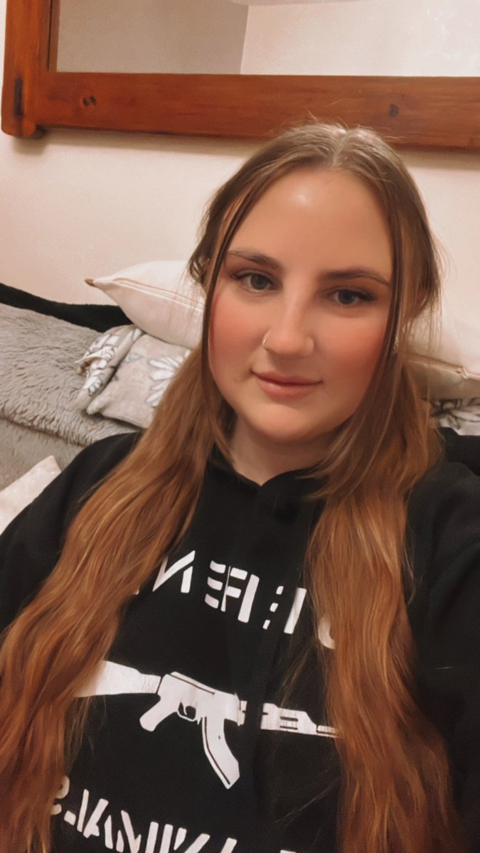 sarah_trussell's tweet photo. Pigtails 😚😚 #defendtheanimals #onlyfans #onlyfansgirl #onlyfans_girl #checkthecomments https://t.co/jrZaF1v1cK