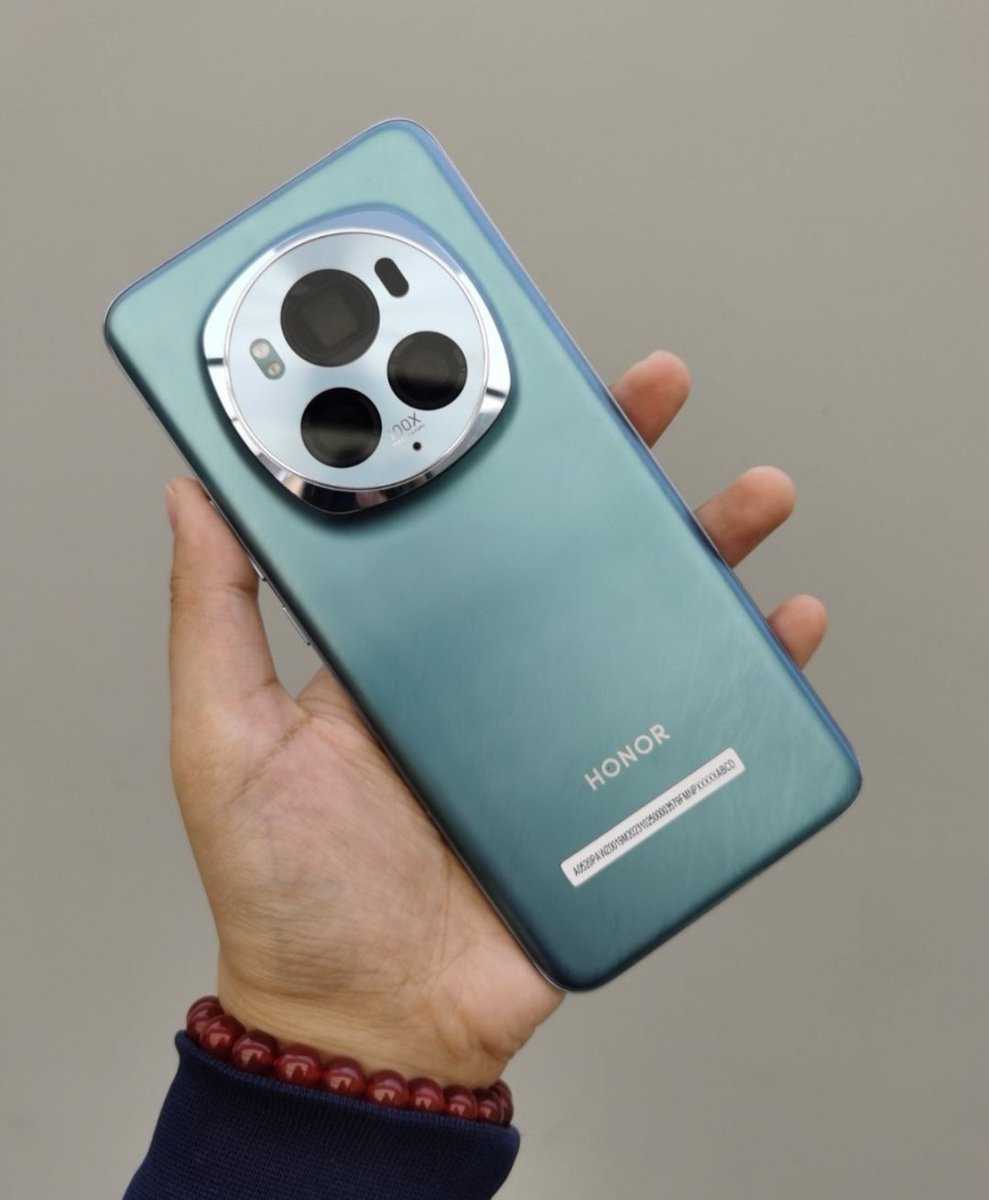 LatestupdateI's tweet image. Honor Magic 6 and Magic 6 Pro

- Storage options: 256GB / 512GB (Magic 6)
- Storage options: 256GB / 512GB / 1TB (Magic 6 Pro)
- Colors: Black, white, green, purple, cyan

#Honor #HonorMagic6 #HonorMagic6Pro