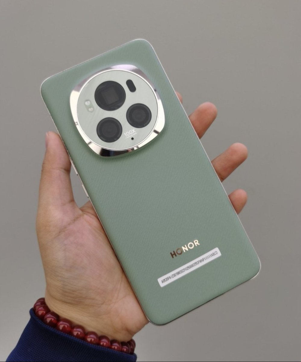 LatestupdateI's tweet image. Honor Magic 6 and Magic 6 Pro

- Storage options: 256GB / 512GB (Magic 6)
- Storage options: 256GB / 512GB / 1TB (Magic 6 Pro)
- Colors: Black, white, green, purple, cyan

#Honor #HonorMagic6 #HonorMagic6Pro