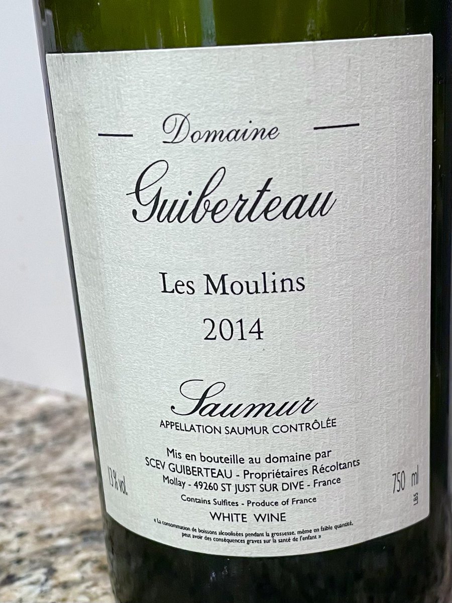 chriswinedoctor's tweet photo. A nice way to start off 2024, with a look back at the 2014 Les Moulins from Romain Guiberteau.
#saumur #guiberteau #saumurblanc #loire #loirewine #drinkchenin #wine https://t.co/l12ZLxJgbS