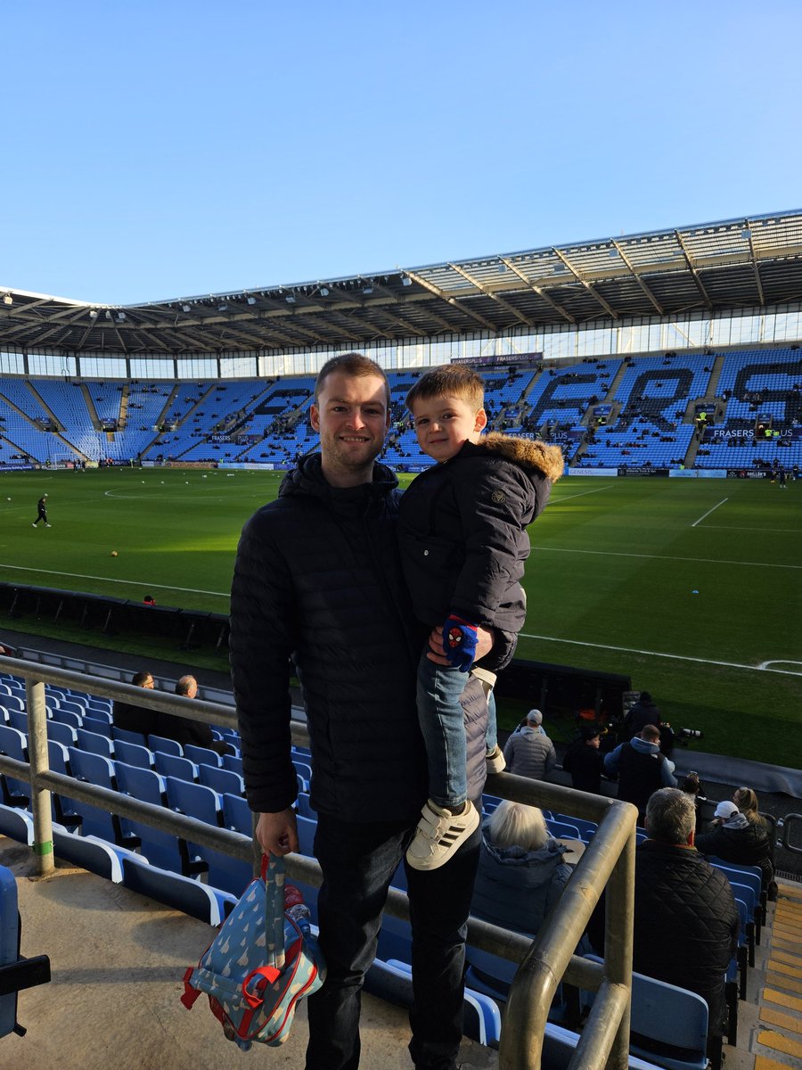 JackFarrant5's tweet photo. Today I took my son to his first ever @Coventry_City match 🩵 such a brilliant experience to see him at the CBS, hopefully the start of new sky blue fan to share this with over the years to come as i did with my dad all those years ago #PUSB https://t.co/88k3o6KXT7