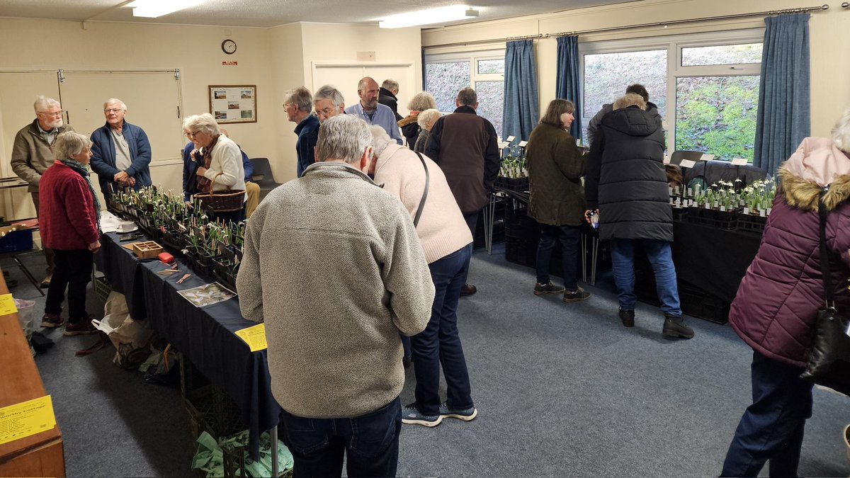 Great afternoon at <a href="/HardyPlantSoc/">Hardy Plant Society</a> Devon Group Snowdrop Special meeting.
An excellent talk 'Why wait for spring' from Helen <a href="/PictonGarden/">Helen Picton</a> (with heckling from <a href="/HGPictonGarden/">Ross Barbour</a>).
Many snowdrops purchased by members &amp; visitors.
With thanks to <a href="/MillwoodPlants/">Millwood Plants</a> &amp; Elworthy Cottage, too.