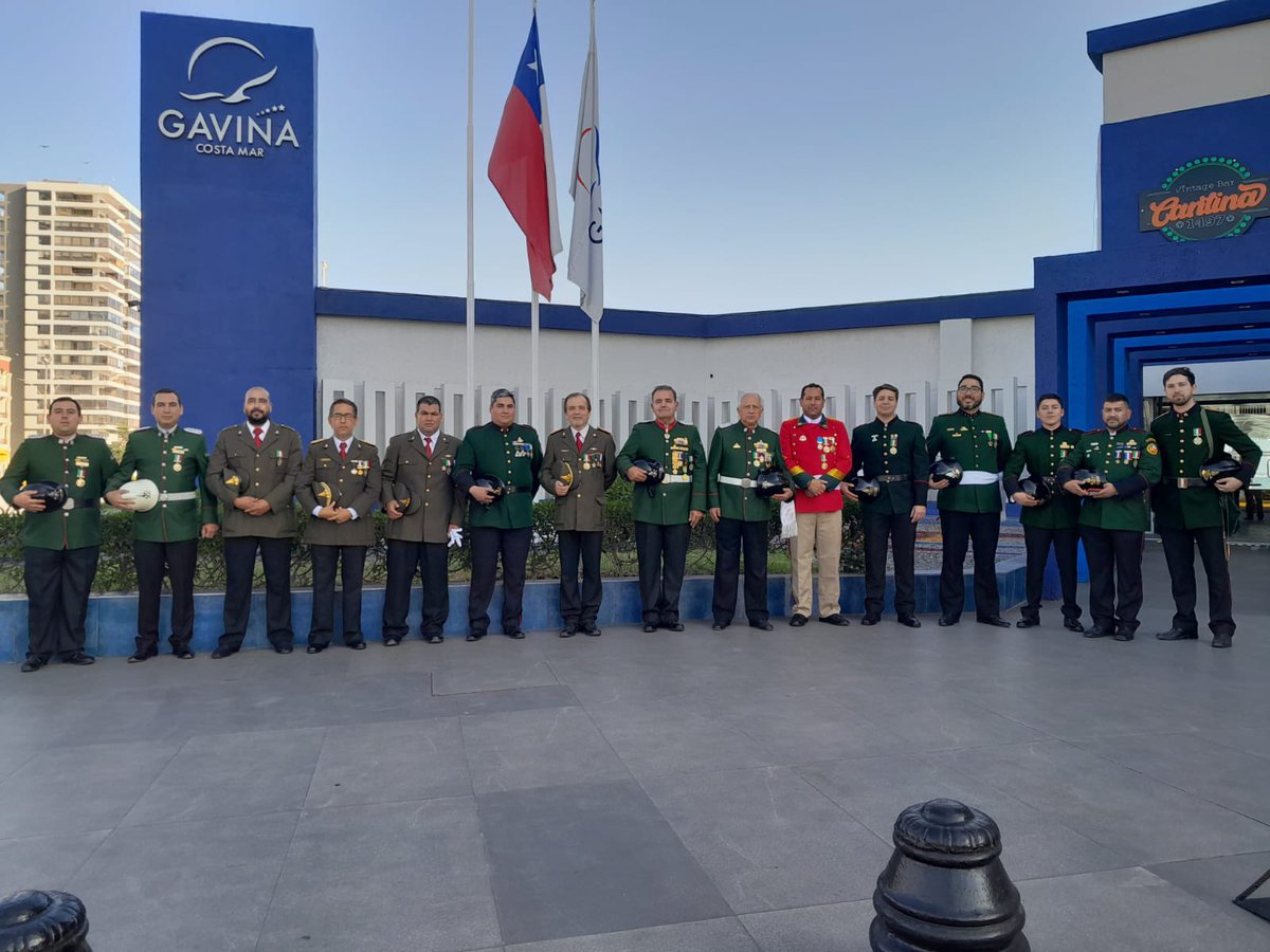 Sesta_Compagnia's tweet photo. La Fratellanza di Compagnie di Pompieri Italiane del Cile estuvo presente en la conmemoración de los 150 años de fundación de la consorella @PompaAusonia4 de Iquique, ocasión en la que el estandarte sestino fue condecorado.
@ItalyinChile
#CBV1851 #vivereALLitaliana #SestaCBV https://t.co/rwylMCxEDi
