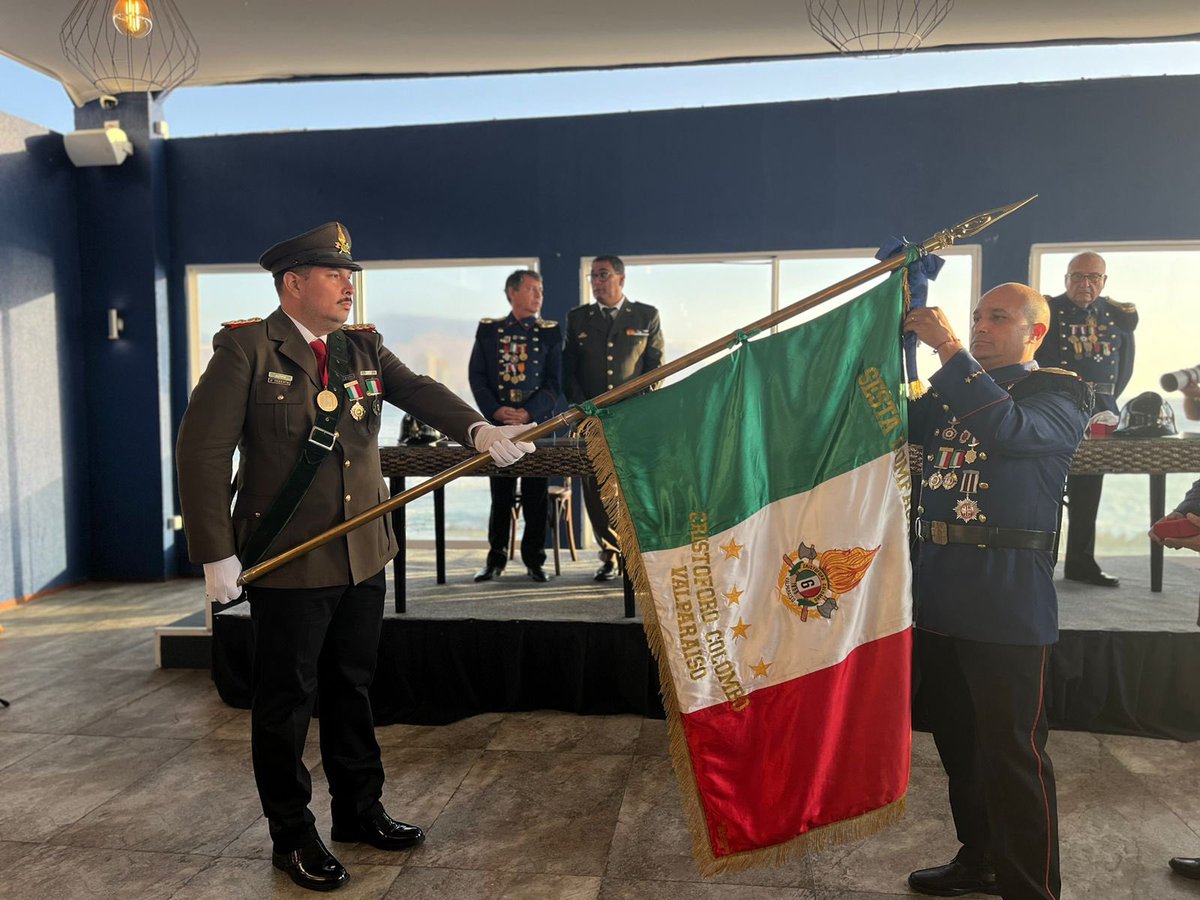 Sesta Compagnia di Pompieri 🇮🇹 (@sesta_compagnia) on Twitter photo La Fratellanza di Compagnie di Pompieri Italiane del Cile estuvo presente en la conmemoración de los 150 años de fundación de la consorella <a href="/PompaAusonia4/">Pompa Ausonia</a> de Iquique, ocasión en la que el estandarte sestino fue condecorado.
<a href="/ItalyinChile/">Italy in Chile</a>
#CBV1851 #vivereALLitaliana #SestaCBV La Fratellanza di Compagnie di Pompieri Italiane del Cile estuvo presente en la conmemoración de los 150 años de fundación de la consorella <a href="/PompaAusonia4/">Pompa Ausonia</a> de Iquique, ocasión en la que el estandarte sestino fue condecorado.
<a href="/ItalyinChile/">Italy in Chile</a>
#CBV1851 #vivereALLitaliana #SestaCBV