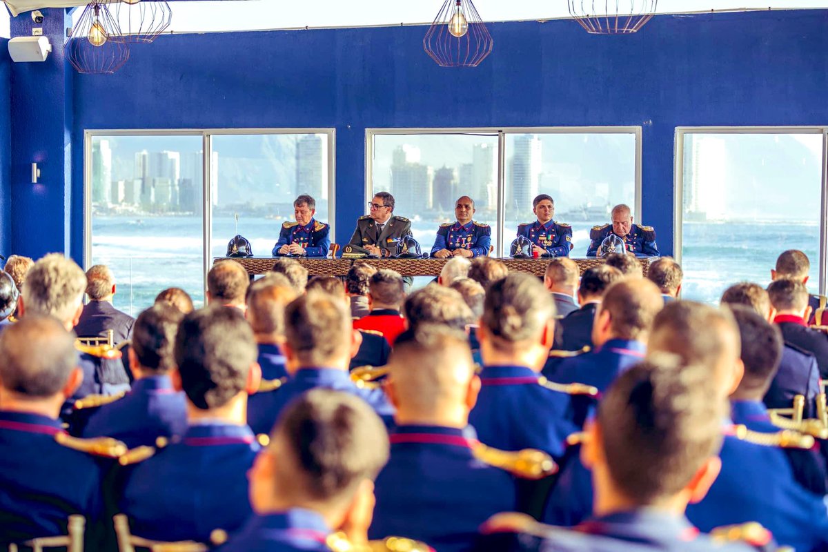 Sesta_Compagnia's tweet photo. La Fratellanza di Compagnie di Pompieri Italiane del Cile estuvo presente en la conmemoración de los 150 años de fundación de la consorella @PompaAusonia4 de Iquique, ocasión en la que el estandarte sestino fue condecorado.
@ItalyinChile
#CBV1851 #vivereALLitaliana #SestaCBV https://t.co/rwylMCxEDi