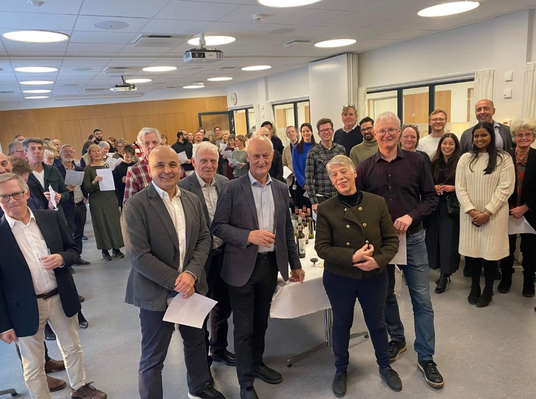 End of an era in headache medicine, as Jes Olesen retires from his professorial chair at the University of Copenhagen. (pics from <a href="/rj_rigmor/">Rigmor H. Jensen</a> post on <a href="/LinkedIn/">LinkedIn</a>)