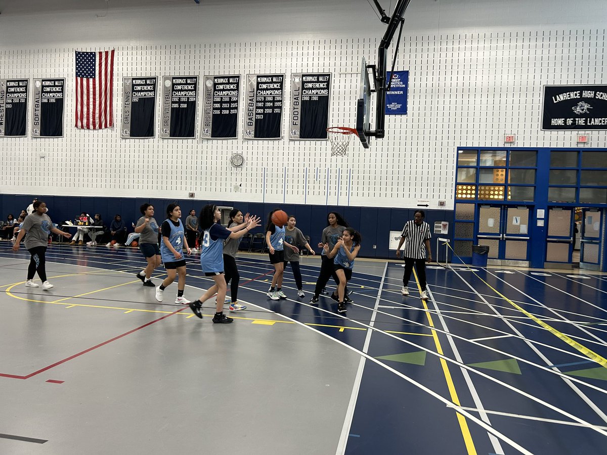 _rodriguezj6's tweet photo. LPS Basketball and Cheer Playball Intramurals in action today at LHS and SLE @lancerathletics @PetroLPSIntr https://t.co/mkxQQIzfQf