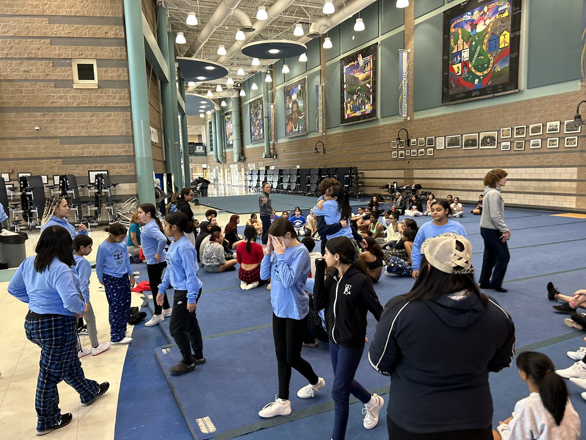 _rodriguezj6's tweet photo. LPS Basketball and Cheer Playball Intramurals in action today at LHS and SLE @lancerathletics @PetroLPSIntr https://t.co/mkxQQIzfQf