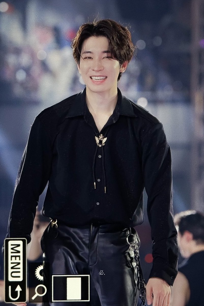 wonuoiawoo's tweet photo. happiness looks good on you wonwoo, my love 🤍 https://t.co/pQZhv8g4W0