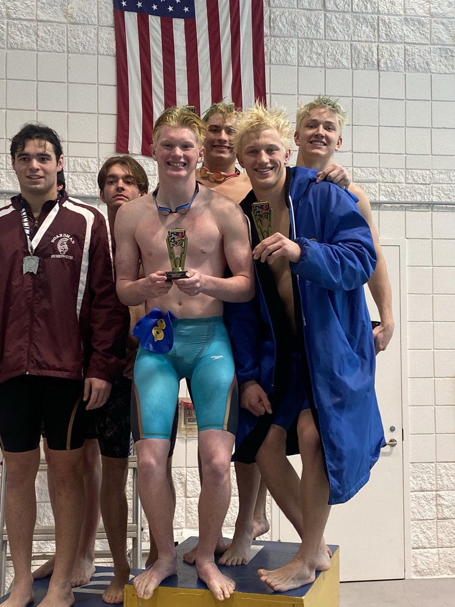 Generalsswimnd1's tweet photo. Woo  boys, NEAC  200 free relay. Incredible job.!!!  Boucher DordeaSmithand freshman Aidan McMillan anchoring !!!!! https://t.co/MtFmumtuId
