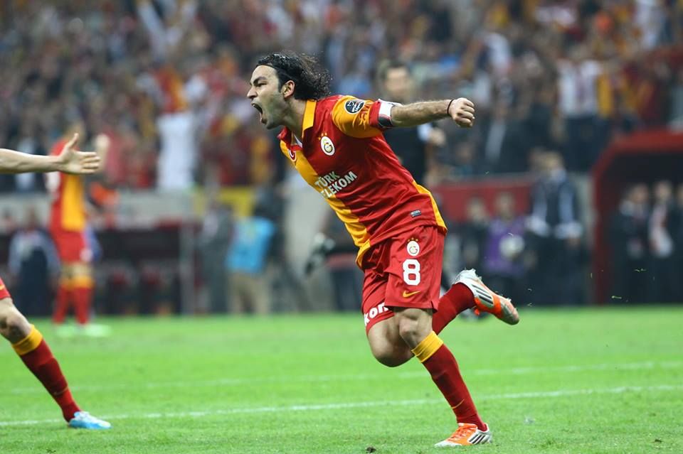 YasinTilaver's tweet photo. Selçuk İnan: "Avrupa'dan teklif gelmiş olmasına rağmen Galatasaray'a gittim çünkü çocukluk hayalimdi... Bir önceki sezon 8. olması 15. olması hiç önemli değildi, Galatasaray benim hayalimdi...

Teklifler; PSG, Atletico Madrid, Everton ve Sevilla'dan gelmişti." (343) https://t.co/NCQ3An99MC