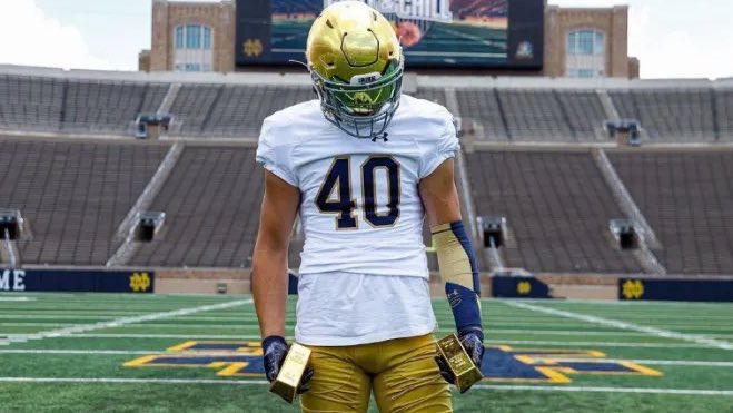 'We have to make sure that the best players in Chicago that fit this place continue to come to #NotreDame,' Marcus Freeman said last month. The Irish now have three 2025 4️⃣⭐️ commits out of the Chicago area: Burgess, Joseph Reiff and Dominik Hulak. @insideNDsports