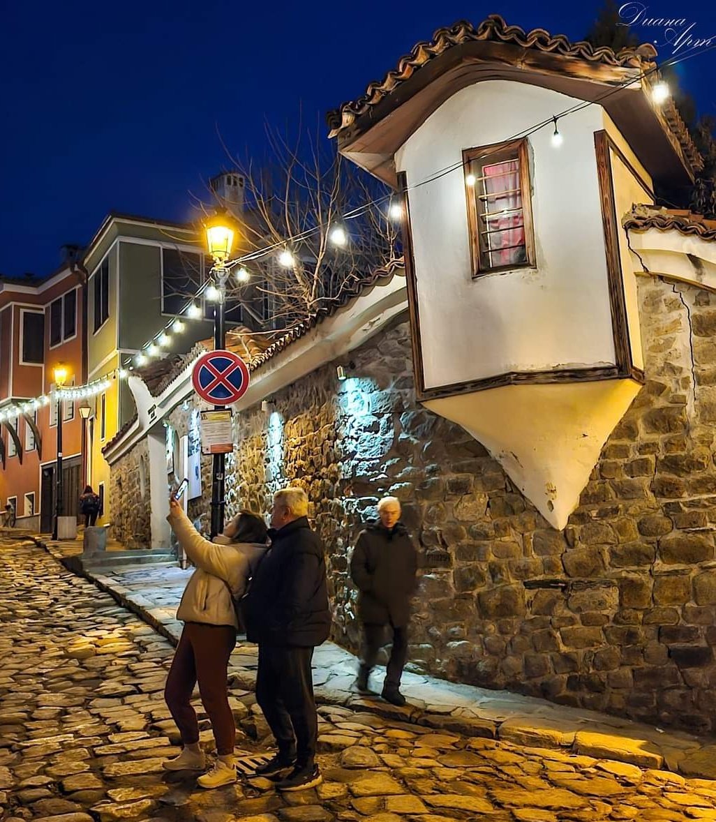 bgbalkans's tweet photo. 🪟 "DEDİKODU PENCERESİ"
Filibe / Plovdiv, Bulgaristan https://t.co/k0V0YWGHoF