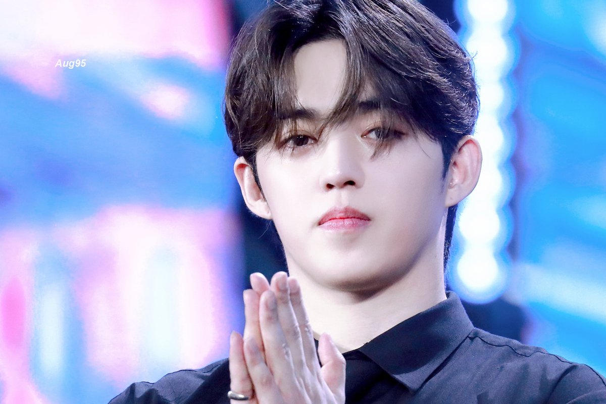 240106 GDA

#세븐틴 #SEVENTEEN #최승철 #승철 #에스쿱스

<a href="/pledis_17/">세븐틴(SEVENTEEN)</a>