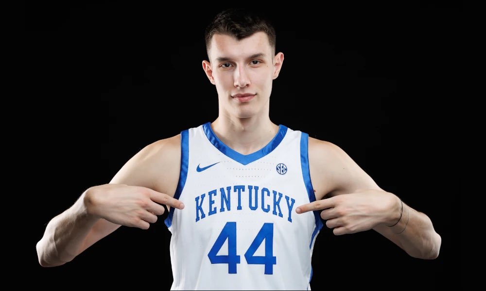 "Inexplicable that he has not been cleared yet." 

-Jay Bilas on the status of Zvonimir Ivisic 

#FreeBigZ