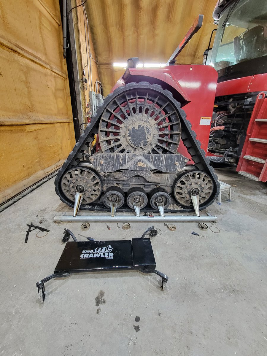 mbcornfarmer's tweet image. Changing oil is so much easier with @SpringfieldPro3 pipedrain.