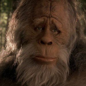 DizzeeRosscal's tweet photo. @TheVillaPodcast Austin Macphee on the sidelines seeing Konsas header come of the post. https://t.co/fpVqbiRRTL