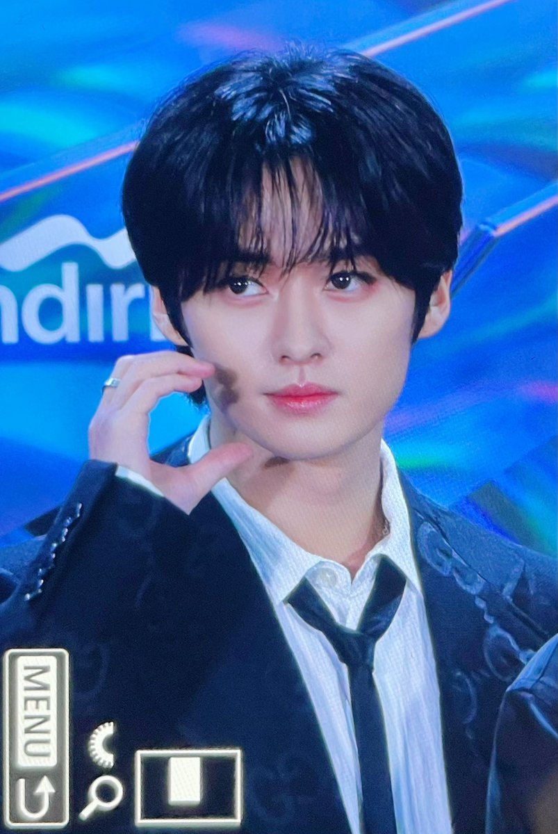 kissitbetter_98's tweet photo. 240106 GDA RED CARPET 
#리노 #Straykids https://t.co/QOCEhI3S7J
