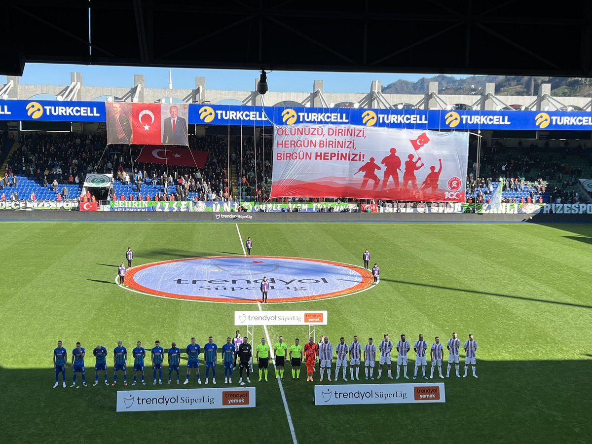 ŞEHİTLER ÖLMEZ VATAN BÖLÜNMEZ!