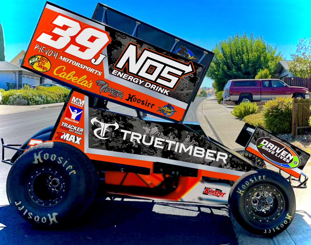 Before & after 3D render concept designed by myself of my virtual iRacing Sprint Car brought to life. Hunting orange with TrueTimber Camo Viper Urban pattern 🔥🏁 #TeamNOS #NOSenergydrink #TrueTimberCamo #Driven2Save #Sprintcars #iRacing #SprintCar