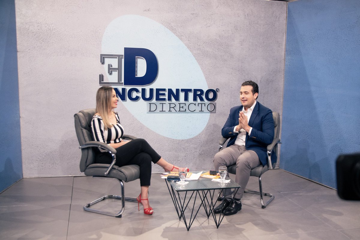 JorgeFelizPache's tweet photo. Hoy inicio un bonito recorrido en los medios de comunicación para promover mis #PropuestasCiudad. Gracias a @mariacomunicard y @RamonNunez81 por la oportunidad de hablarle a mis conciudadanos a través de @encuentrodirecto.-

#JorgeRegidor ♻️ 
#Vota6PLD 💜🧡
Circ1, D.N. 
📺🎙️ https://t.co/wdnfaynSHc