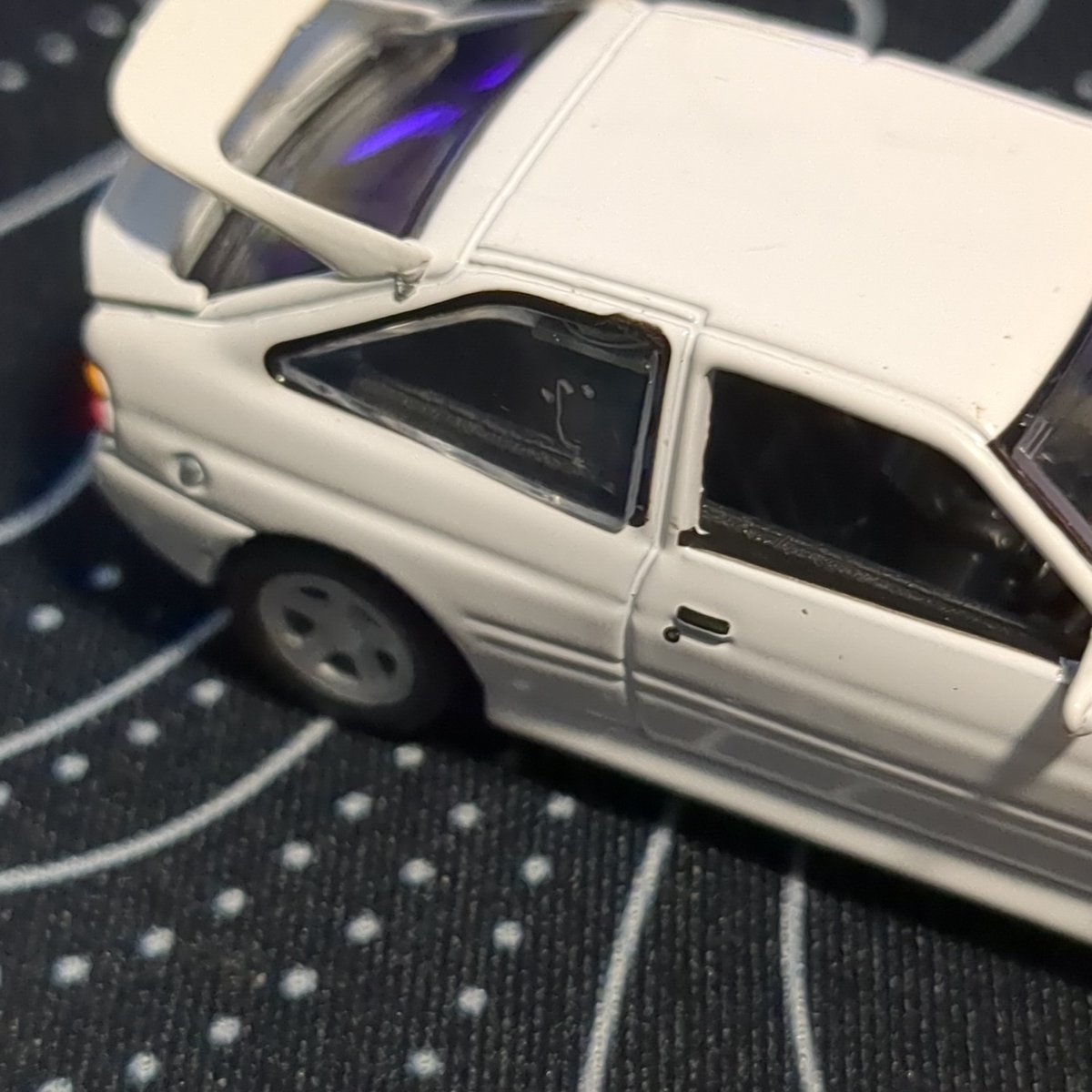LoopyVevo's tweet photo. @modelmatic just received an order and I'm very happy with what I got with one exception....

The Cosworth that was the main car I was looking for has arrived with a bit of damage with the rear quarter window not in place and the spoiler coming off the car. https://t.co/QdXY8MF4YF