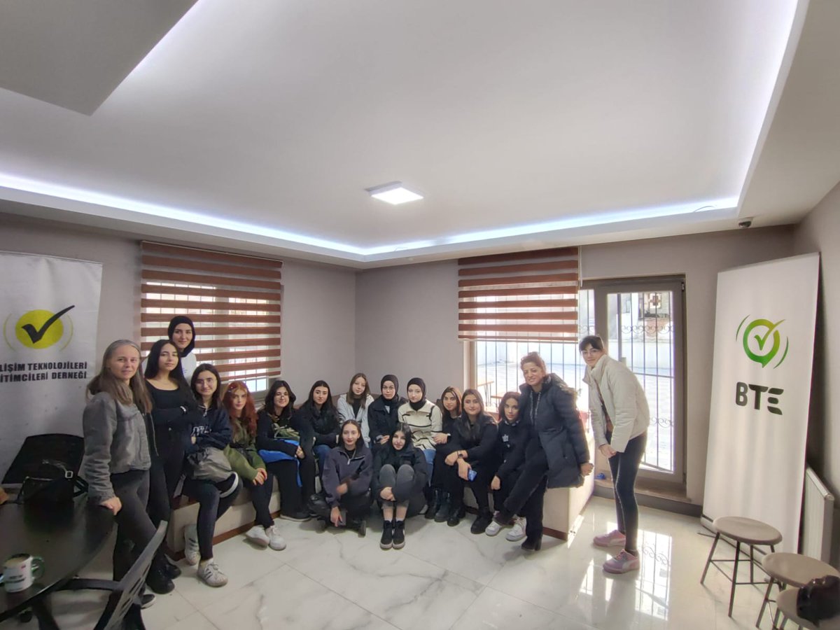 Bugün ağır misafirlerimiz var
#HititAngels
<a href="/enginuzun79/">Engin UZUN</a>
@bte_corum
<a href="/btedernegi/">BTE Derneği</a>
Kadın Gücü 😊👏