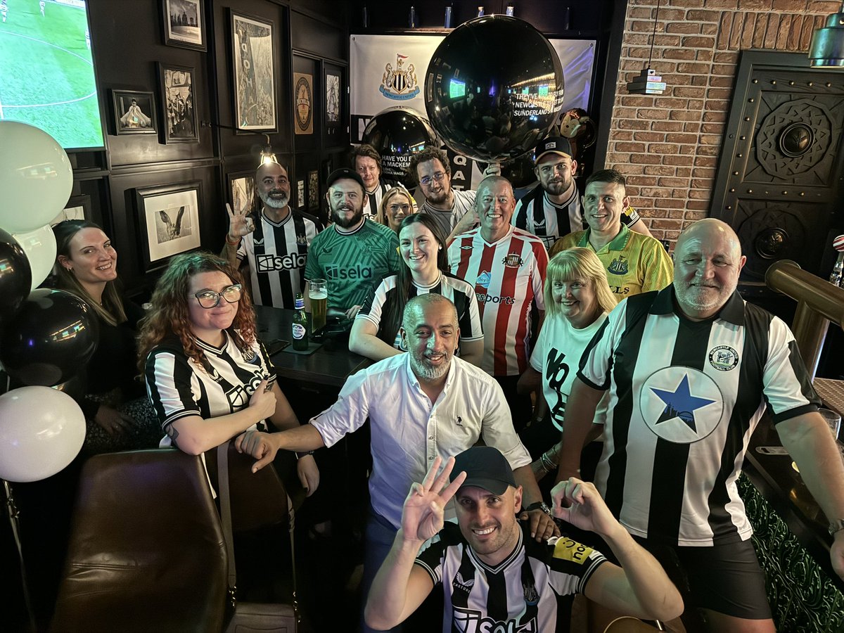NewcastleQatar's tweet photo. Doha Mags 😍
Watta result vs the Mackems 🖤🤍🖤
#NUFC https://t.co/qMnCD0lFXe