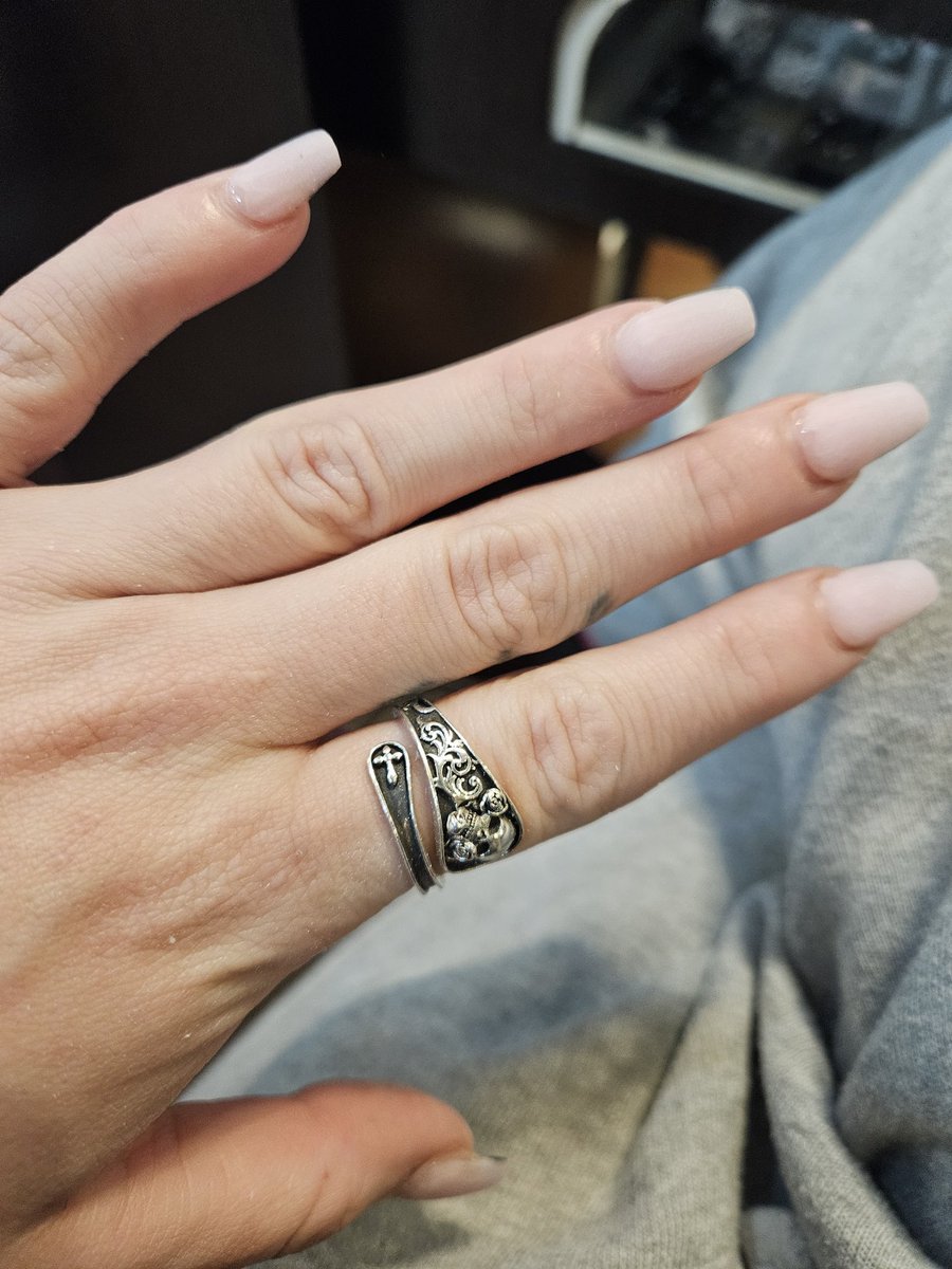 goddess_mallo's tweet photo. Pay for my nails

#findom #paypiggieswanted https://t.co/W0cmHpBVMC
