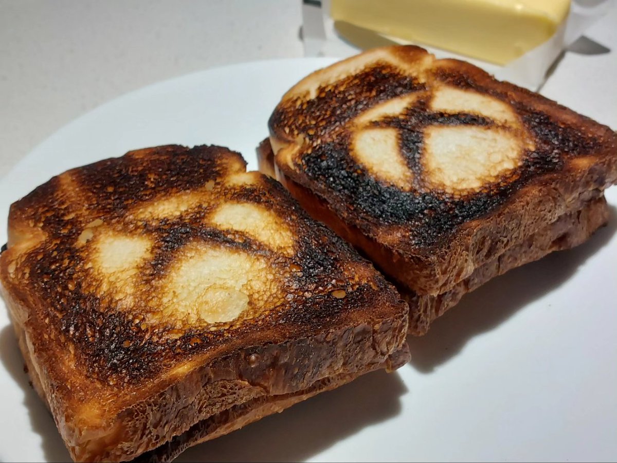 Results for the Xbox Series S Toaster! Looks pretty good overall! 🍞💯

#Xbox    #XboxSeriesS    #xboxgamer #ukonic  #toast