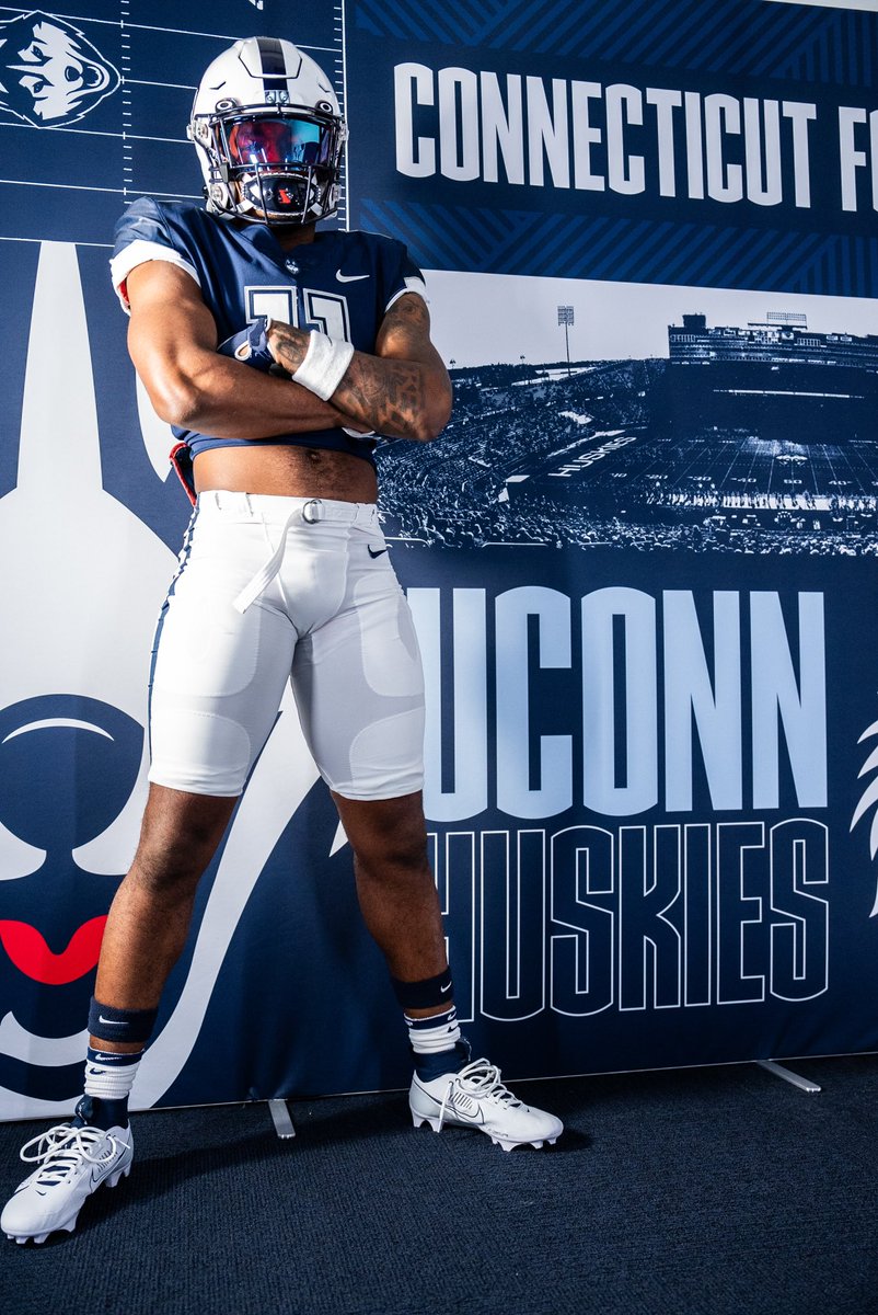 RellOfficial's tweet photo. Re11 Thee Rockstar x @UConnFootball https://t.co/eWYEQlgZY8