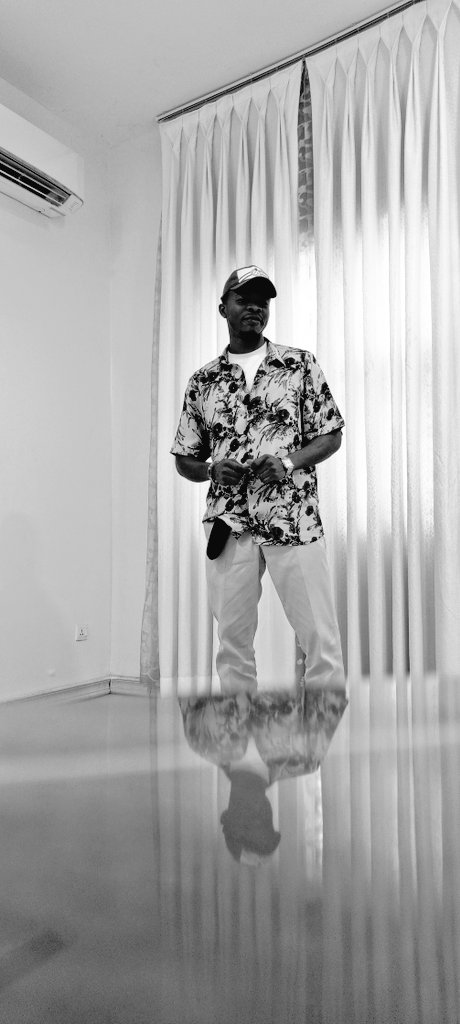 chris_itam's tweet photo. I'm just a common person with a MASTERMIND.
#dreamweaverarchitect
#dreamchaser
#de_neighborhood_associates
#calabarboy
#ugepboy https://t.co/jqrjIyZoE4