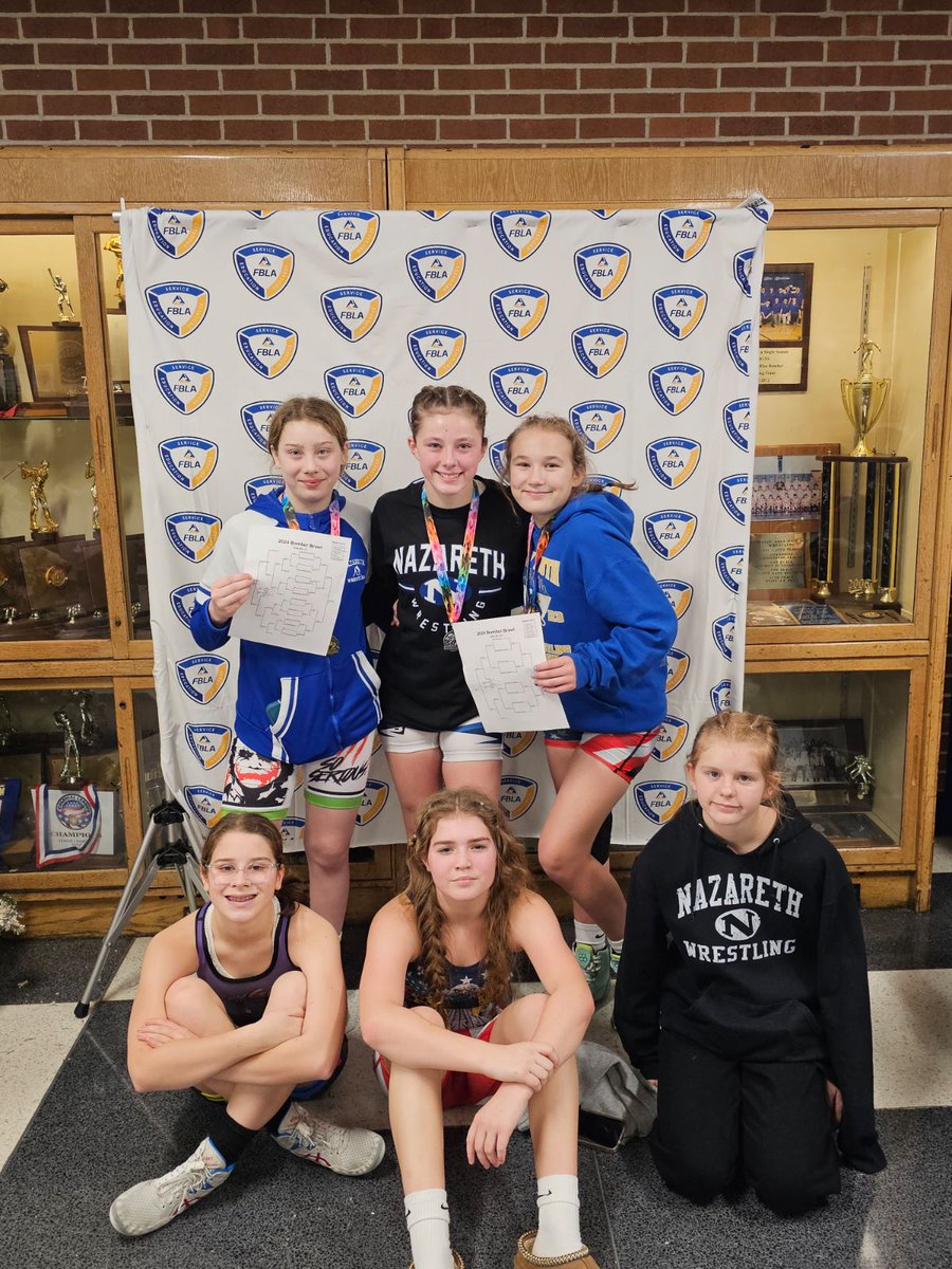 Nazareth JH girls place 3rd out of 9 teams at Palmerton Bomber Brawl. So proud of these 6 young ladies. @NazWrestling   🤼‍♀️

#nazarethproud
#ladyblueeagles