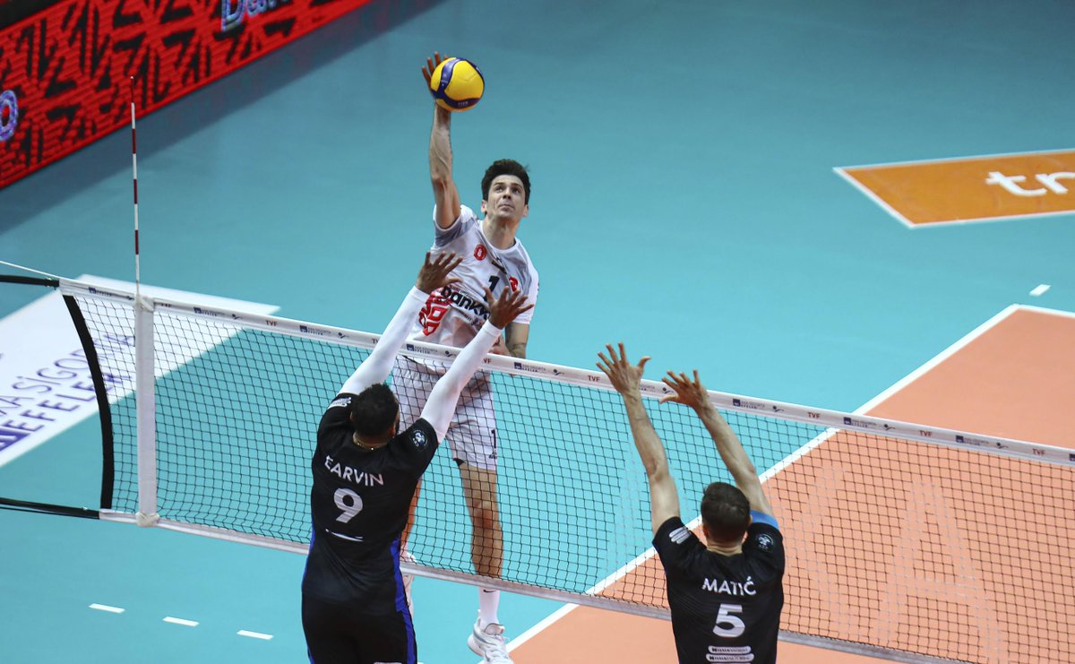 Başkent derbisi Halkbank’ın: voleybolplus.com/baskent-derbis…