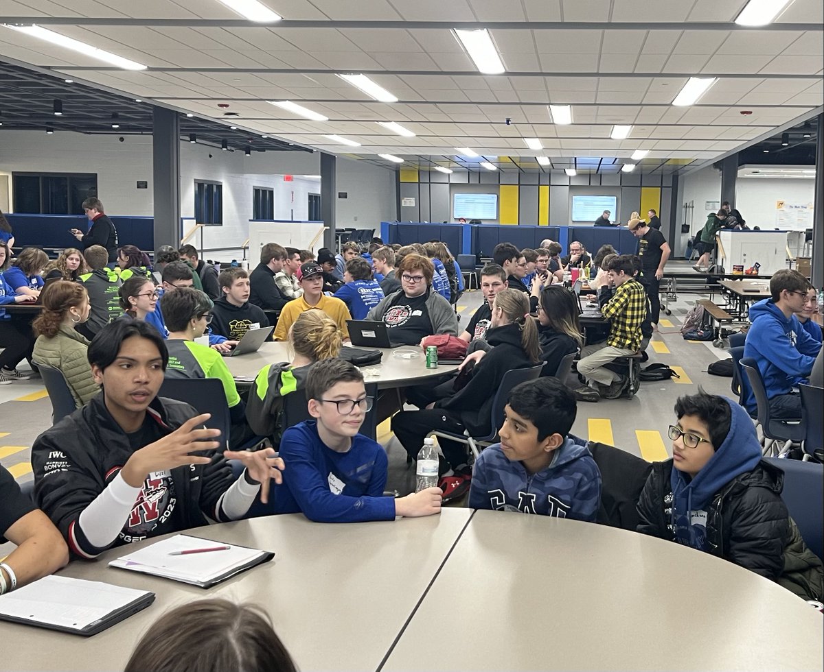 Blitz5148's tweet photo. Thank you @team930 for hosting the #crescendo kickoff event! We had a great time learning, strategizing, and planning alongside other FRC teams here.

What time is it? 930! #FRC #omgrobots #firstinspires https://t.co/8AMTAVCADA