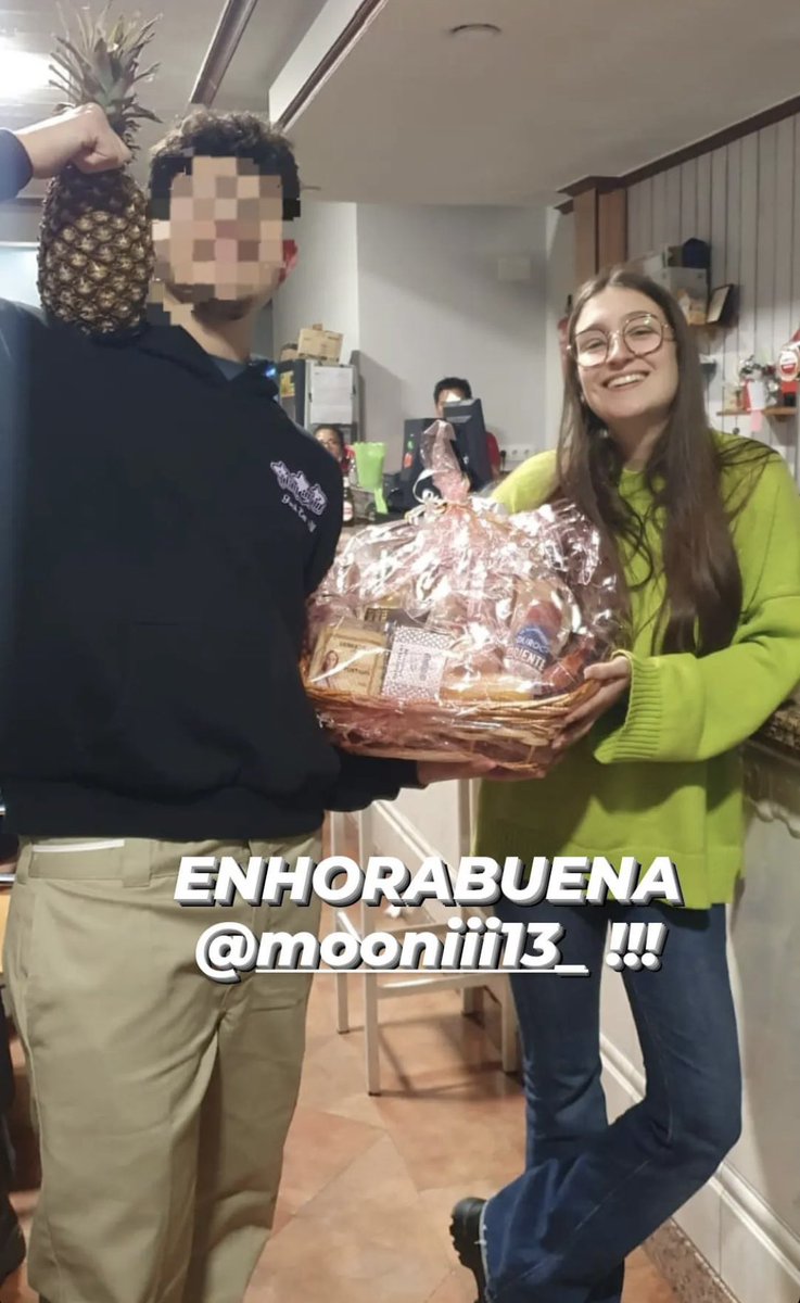 RiverHools tweet media