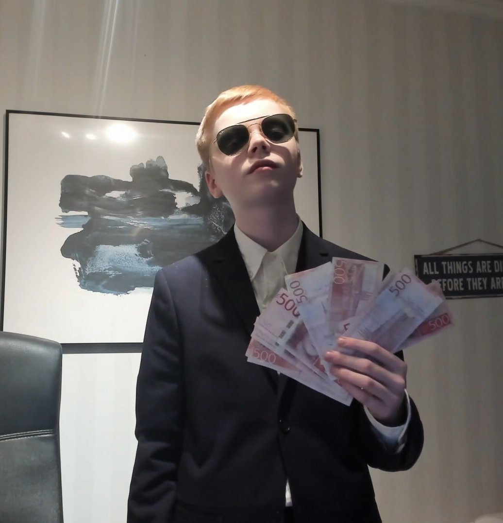 FnMoneymaker's tweet image. 200K FOLLOWERS 🎉📈
SOMETHING LIGHT