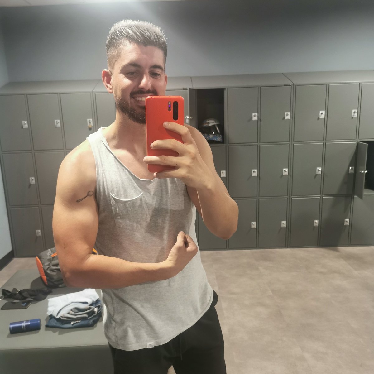 Javi z900 tweet media