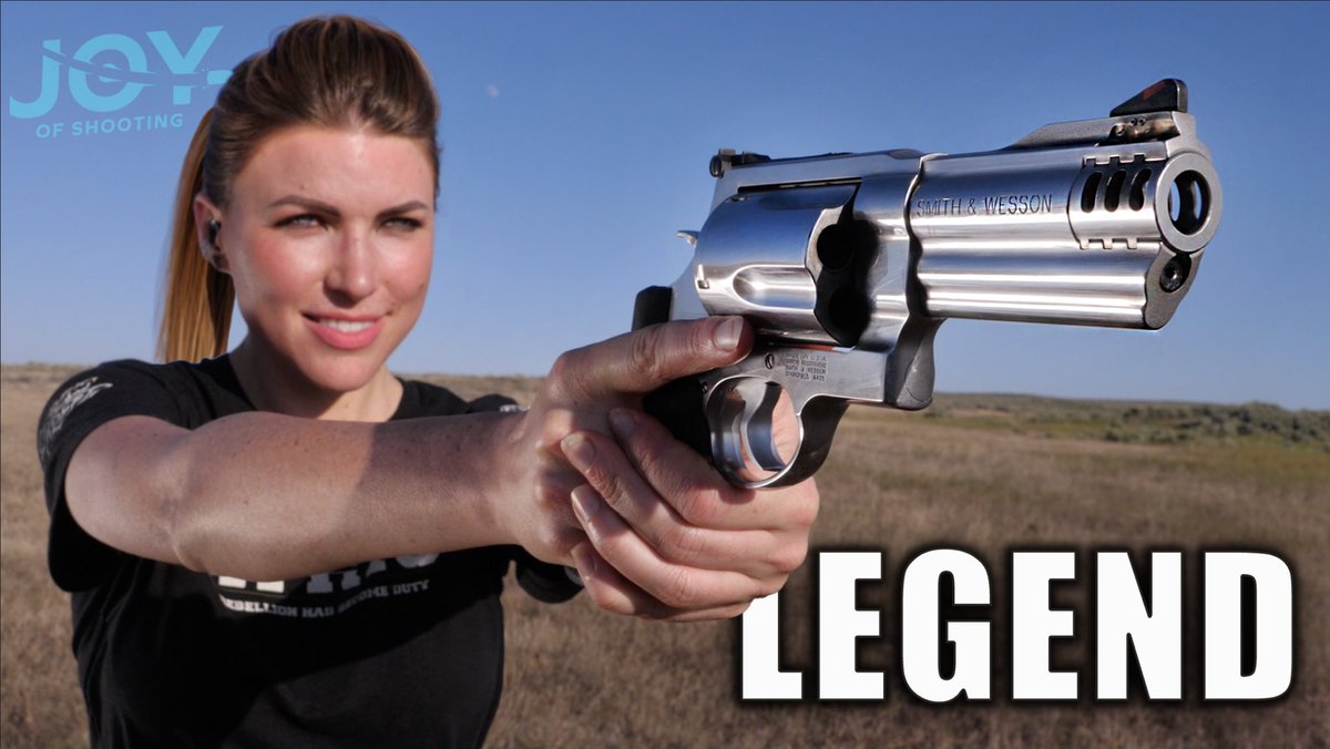 kirstenjoyweiss's tweet image. Can I Handle This Monster?! 😱  500 S&amp;amp;W MAGNUM youtu.be/foQsqTeZFqc New episode live now!

Me Vs. this HUGE gun (&amp;amp; a tasty variety of targets...) 😉

What will happen?? 🤔

Enjoy!

#guns #gunvideos @Smith_WessonInc @RebelsCreed1776 #girlsandguns #kirstenjoyweiss #joyofshooting