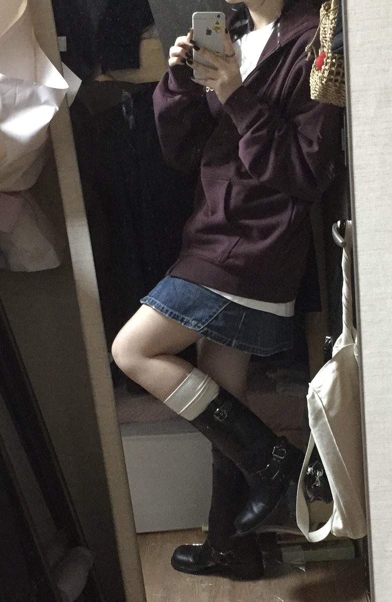 topbaz6's tweet photo. 요즘약속이고뭐고그런거1도없어서
걍하루종일집에서이러고놀음 https://t.co/Bdg4yYYLHo